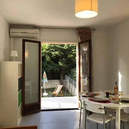 Sr550-006 Appt Mezzanine 4 Personnes St Raphael Сен-Рафаэль
